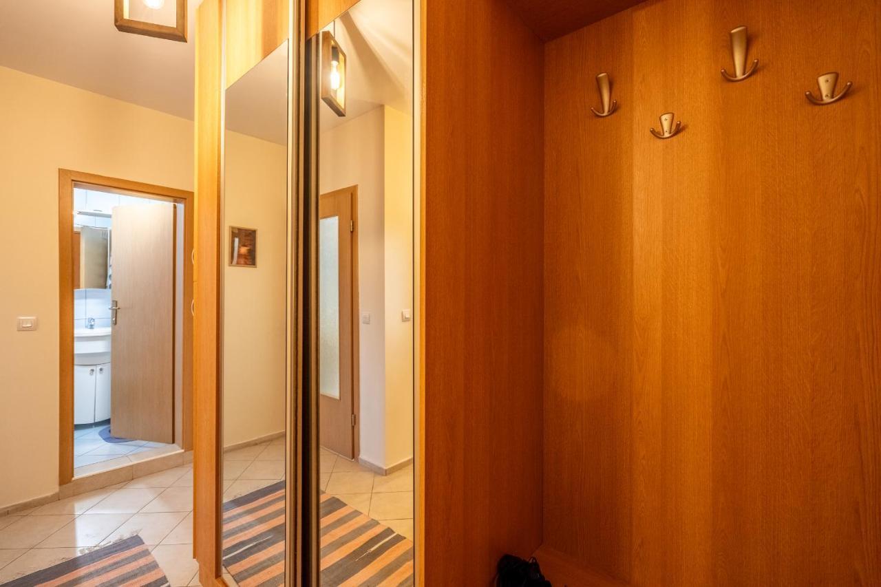 Premium Comfy 2Bdr Apt - Free Parking - Fast Wi-Fi Sófia Exterior foto
