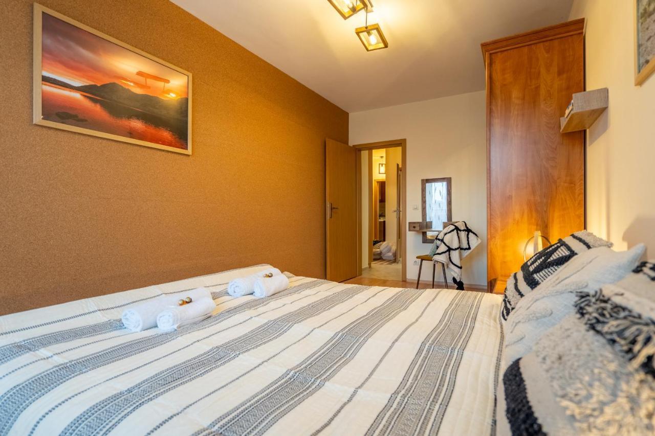 Premium Comfy 2Bdr Apt - Free Parking - Fast Wi-Fi Sófia Exterior foto