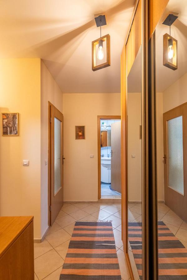 Premium Comfy 2Bdr Apt - Free Parking - Fast Wi-Fi Sófia Exterior foto