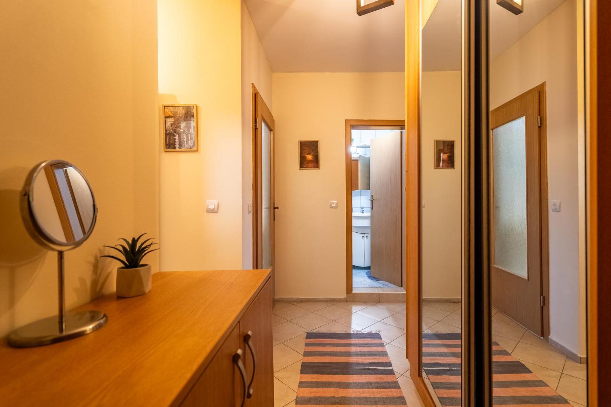 Premium Comfy 2Bdr Apt - Free Parking - Fast Wi-Fi Sófia Exterior foto