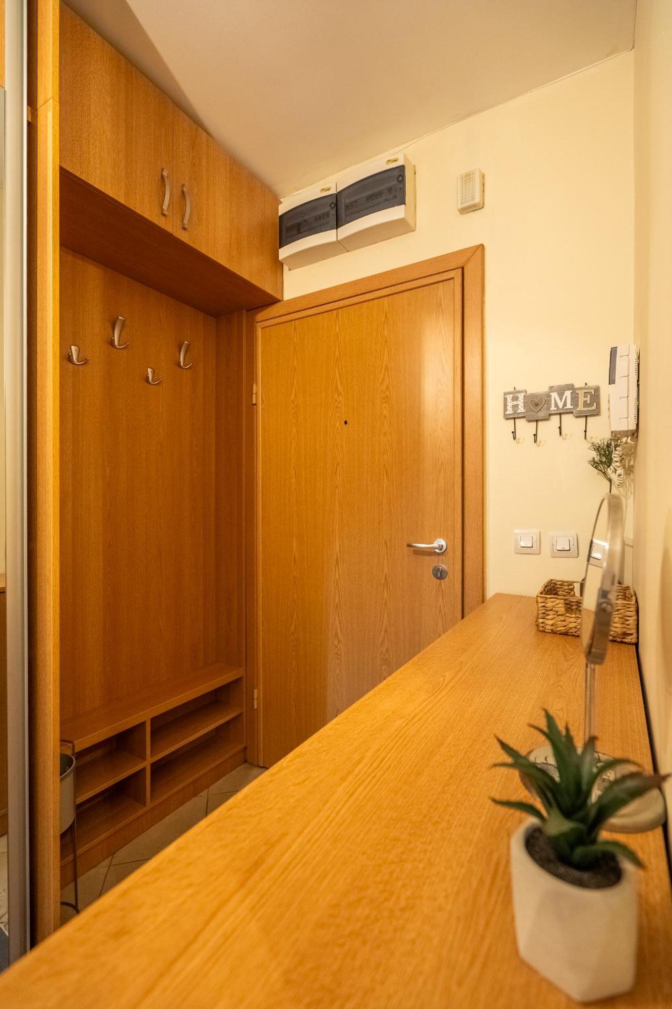Premium Comfy 2Bdr Apt - Free Parking - Fast Wi-Fi Sófia Exterior foto
